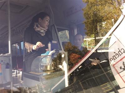 南京推出诚信公交 设零钱罐自助找零，忘带硬币可借钱