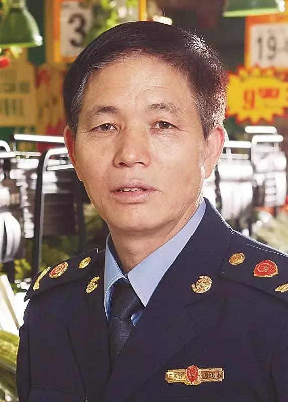 杨剑昌：“布衣青天”赤心为民的传奇人生之一