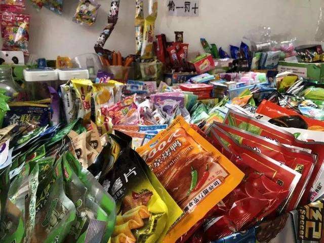 没实体店不准网上订餐！青岛严查五毛食品等