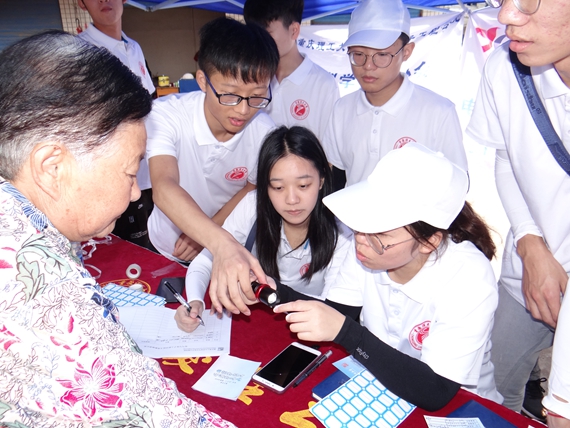 重理工电气学子下乡搭建义务维修工作阵地