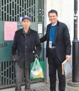 为空巢老人义务跑腿20年 从“买菜哥”到“买菜叔”