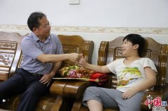 韦德斌到三角乡检查意识形态责任工作落实情况