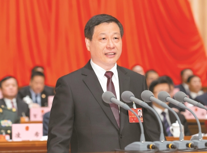 努力当好新时代排头兵先行者 应勇作政府工作报告