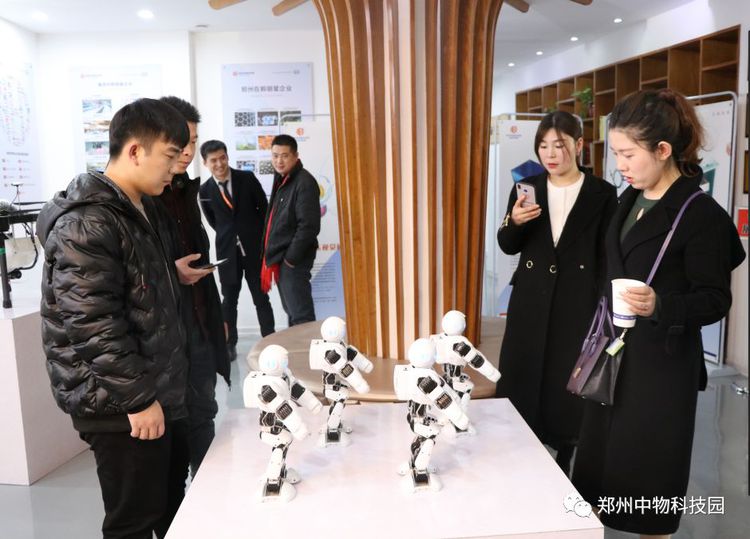 同盟汇服务续航 创业共生”创新创业服务联盟揭牌仪式暨技术对接会圆满落幕