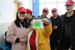 践行雷锋精神，携手与爱邂逅