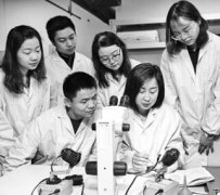 破解生物进化谜团的化石宝库