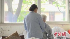 阿尔茨海默病引关注 医生解答家人能做什么？