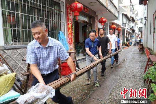 浙江遂昌村民制作70米感恩长粽千斤长粽寄长情