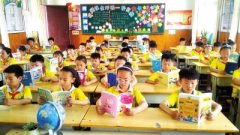 浓浓书香滋润幼苗心