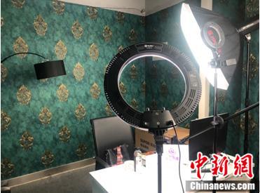 点击进入下一页