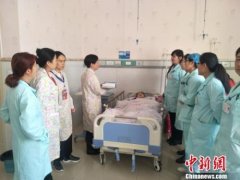 卫健委：贫困患者医疗费人均自付比例控制在10%左右