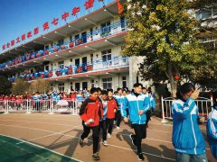 开封七中举行2019“消防安全”应急疏散演练活动