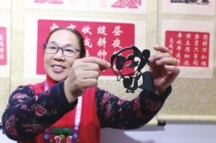 本届进博会，洛阳非遗雀金绣牵手英国奢侈品牌 国际大牌也需本土元素