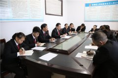 商丘梁园区法院：院长以普通党员身份参加党支部会议并讲党课