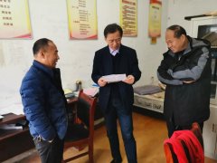 河南宁陵县法院院长“三·五”工作日下乡督导扶贫