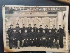 离别40余年再次重逢，民警帮助老人圆梦  