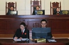 被告人谭明明等三人以危险方法危害公共安全案一审开庭