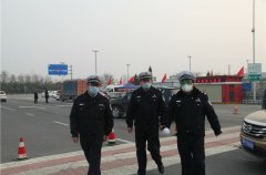 【抗击疫情 交警在行动】商丘市公安局交警支队党委委员、警务保障大队大队长张明星到一线督导疫情防控工作