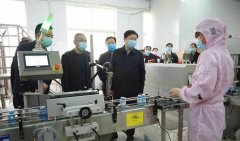 河南商丘：睢阳区委书记栗朝举督导疫情防控和复工复产工作