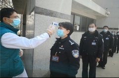    商丘市公安局交警支队筑牢防疫情、保畅通 为复工复产保驾护航
